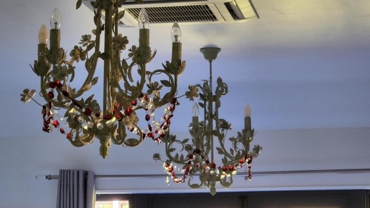 Boutique Art Retreat Ξενοδοχείο Upper Hutt Εξωτερικό φωτογραφία