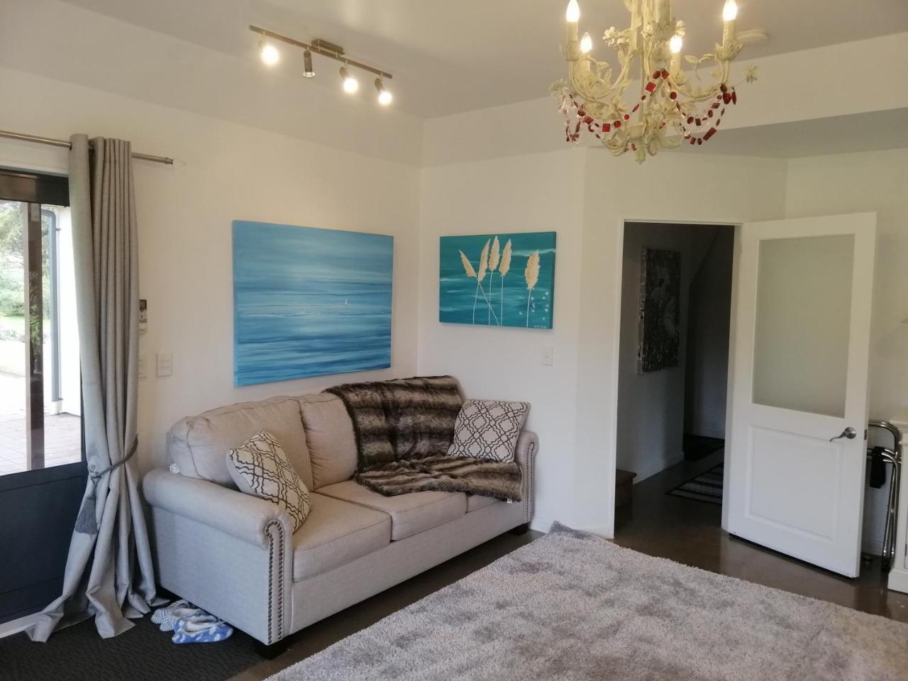 Boutique Art Retreat Ξενοδοχείο Upper Hutt Εξωτερικό φωτογραφία