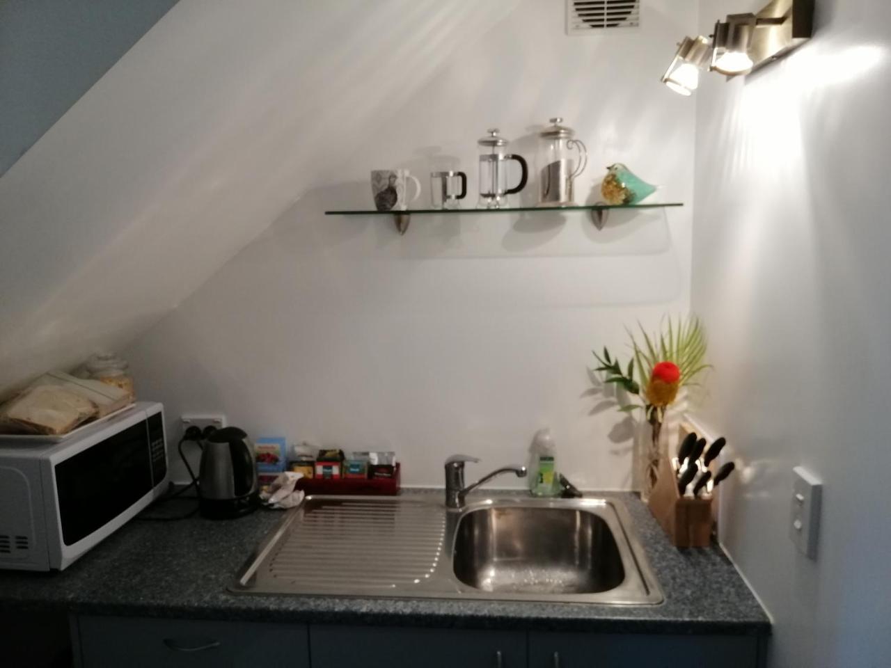 Boutique Art Retreat Ξενοδοχείο Upper Hutt Εξωτερικό φωτογραφία